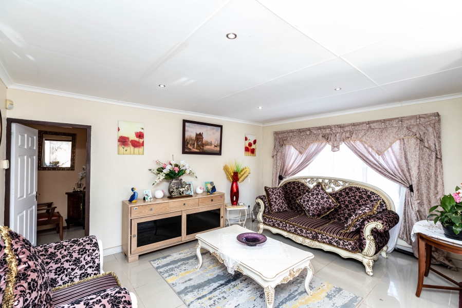 3 Bedroom Property for Sale in Summerpride Eastern Cape